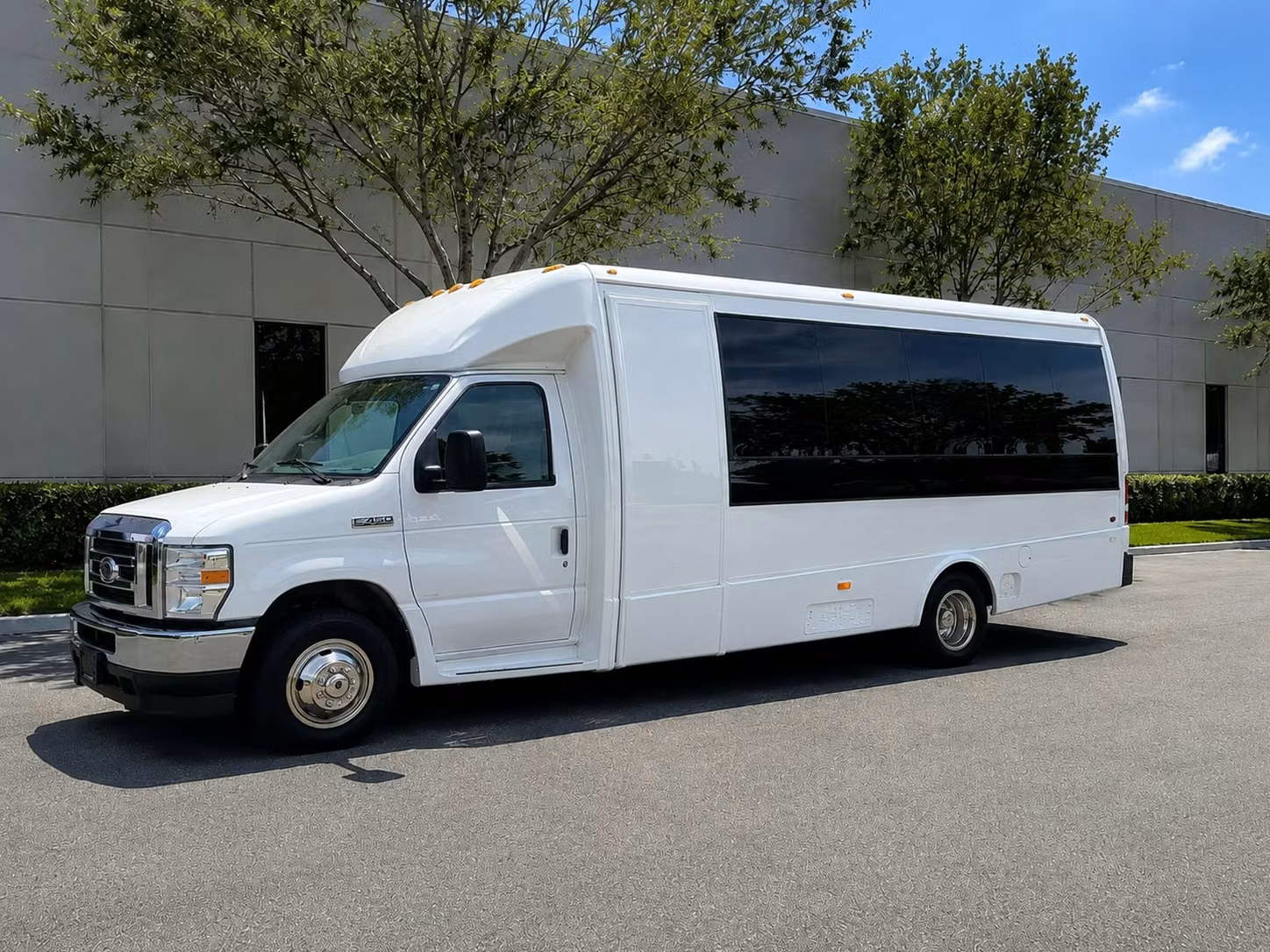 20 passenger minibus